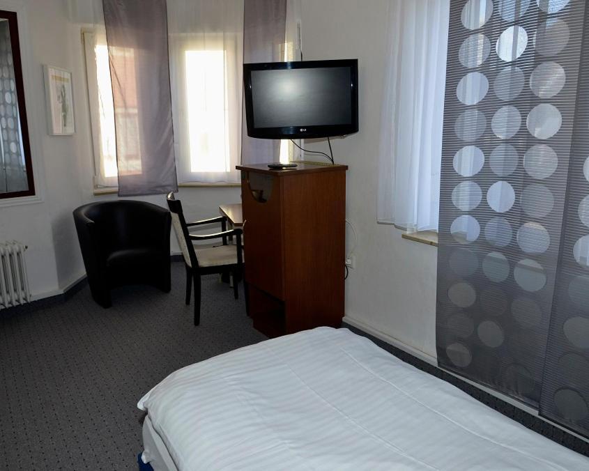 Hotel-Nachtwaechter Унна Экстерьер фото