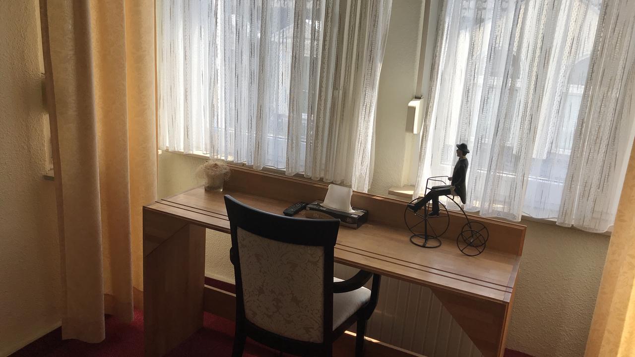 Hotel-Nachtwaechter Унна Экстерьер фото