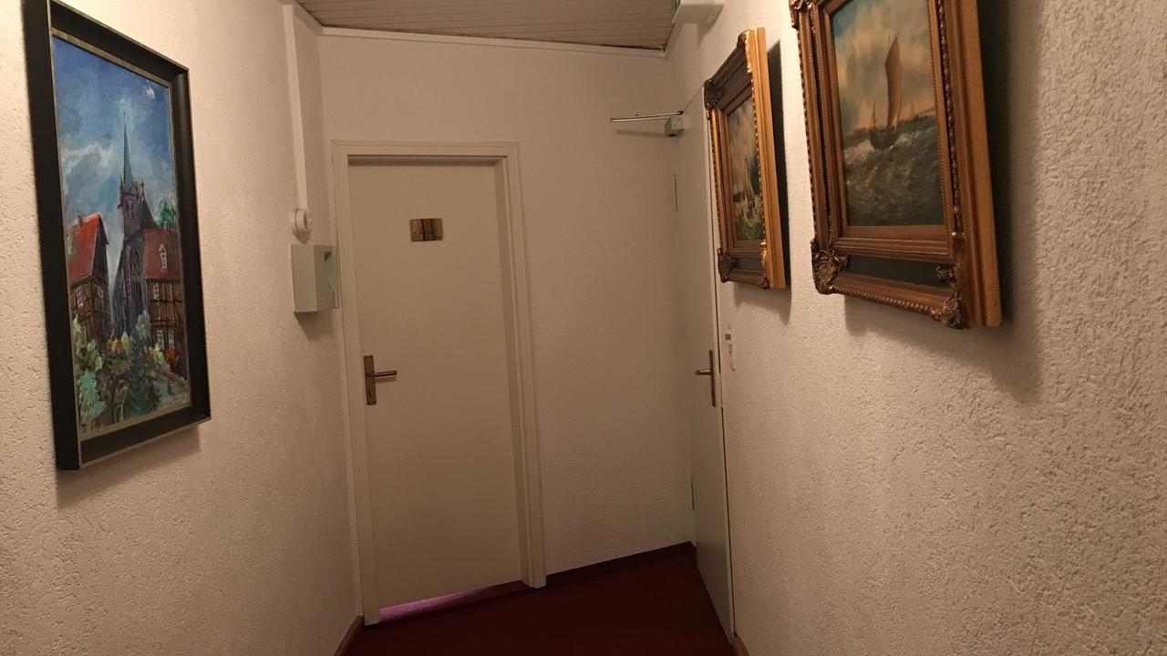 Hotel-Nachtwaechter Унна Экстерьер фото